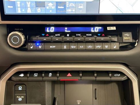 New 2026 Toyota Tundra Platinum AWD/4WD image 14