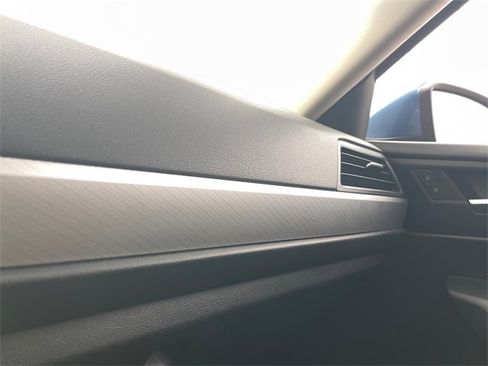 Used 2020 Volkswagen Jetta SE image 18