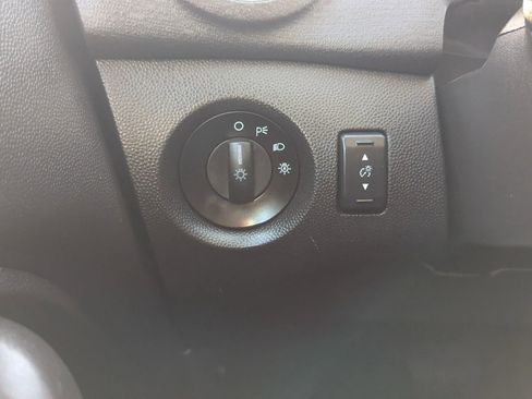 Used 2014 Ford Fiesta SE FWD image 20