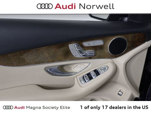 Used 2017 Mercedes-Benz GLC 300 4MATIC image 22