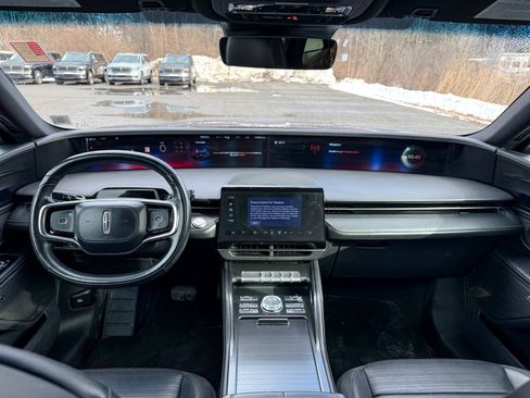 Certified 2024 Lincoln Nautilus Reserve w/ Equipment Group 202A image 22