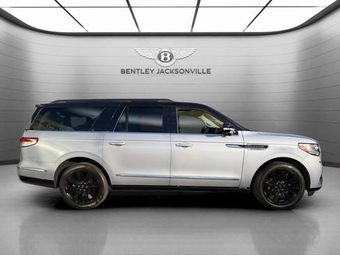 Used 2024 Lincoln Navigator L Black Label image 5