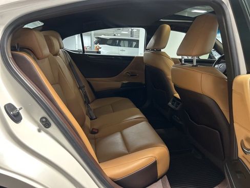 Used 2020 Lexus ES 350 w/ Premium Package image 24