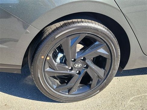 New 2026 Hyundai Elantra SEL Sport Premium image 24