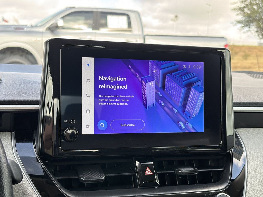 Used 2025 Toyota Corolla LE FWD image 18