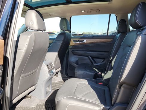 New 2026 Volkswagen Atlas SE image 12