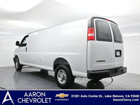 New 2025 Chevrolet Express 3500 Extended w/ Driver Convenience Package image 5