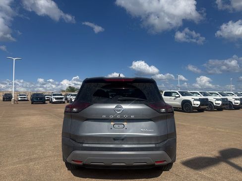 Certified 2021 Nissan Rogue SV image 22