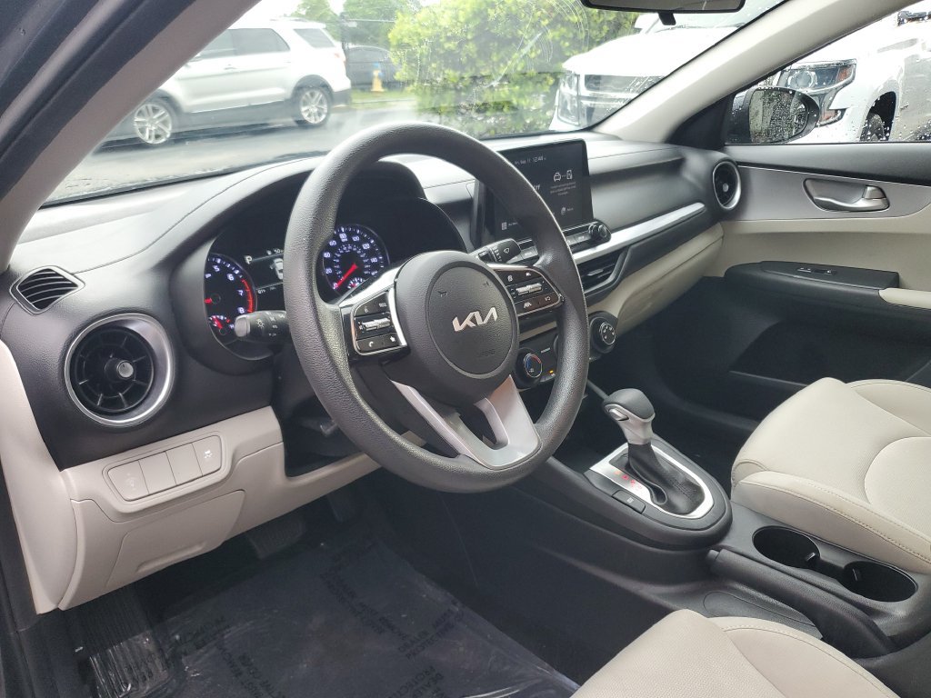 Used 2022 Kia Forte LXS FWD image 21