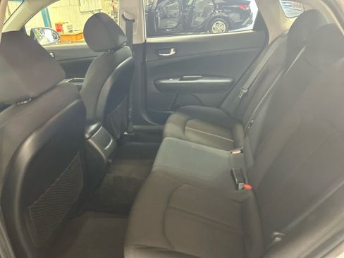 Used 2019 Kia Optima LX FWD image 5