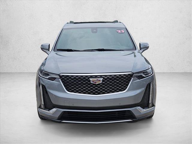 Used 2023 Cadillac XT6 Premium Luxury w/ Technology Package FWD image 2