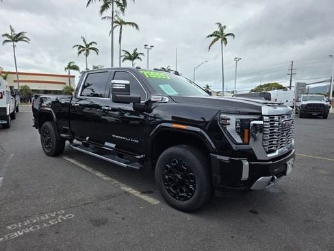 Used 2024 GMC Sierra 2500 Denali w/ Technology Package AWD/4WD image 1