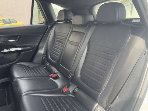 Used 2025 Mercedes-Benz GLC 43 AMG 4MATIC image 25