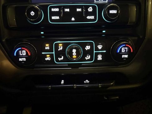 Used 2018 Chevrolet Silverado 1500 LT w/ All Star Edition AWD/4WD image 32