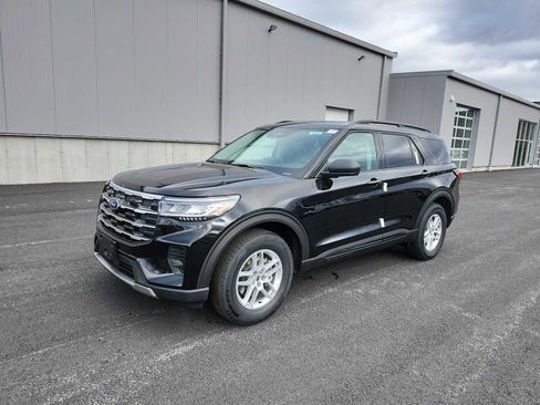 New 2026 Ford Explorer Active image 1