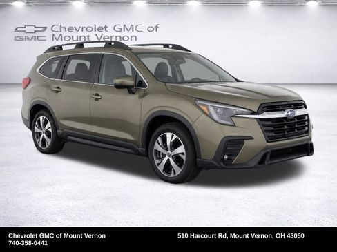 Used 2024 Subaru Ascent Premium w/ Convenience Package AWD/4WD image 2
