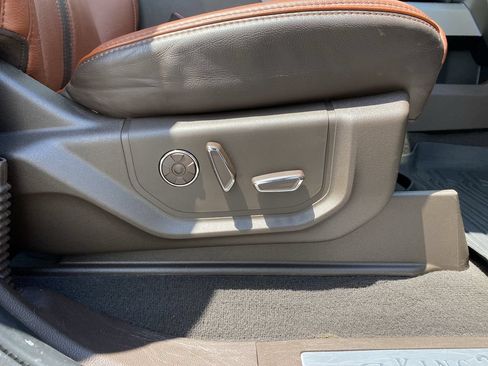 Used 2020 Ford F250 King Ranch w/ King Ranch Ultimate Package AWD/4WD image 29
