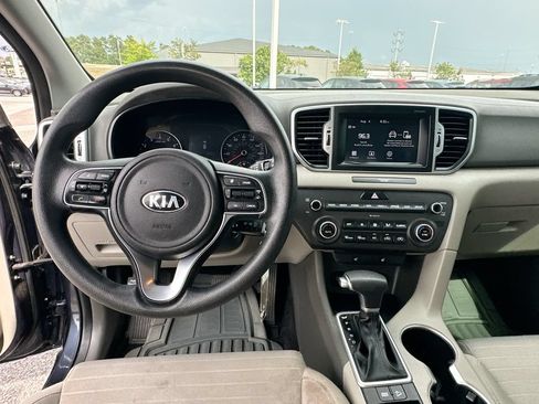 Used 2018 Kia Sportage LX w/ LX Popular Package FWD image 19