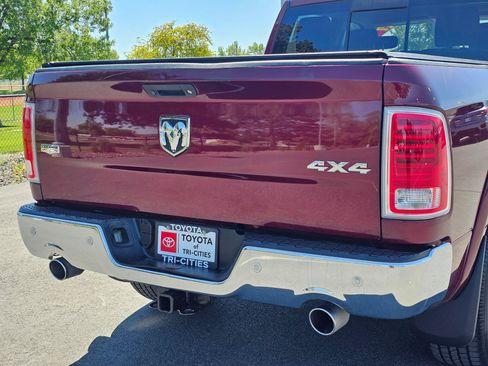 Used 2017 RAM 1500 Laramie w/ Convenience Group AWD/4WD image 14