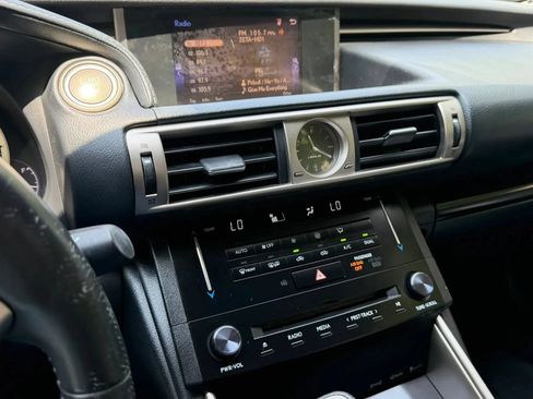 Used 2014 Lexus IS 250 RWD image 37