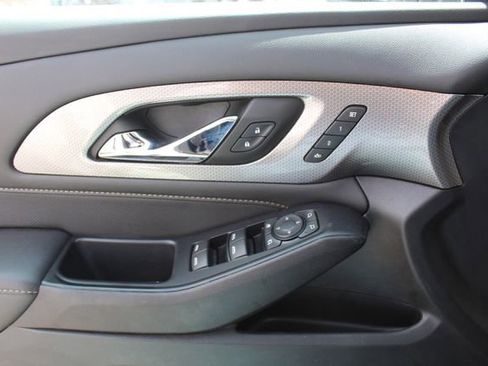 Used 2022 Chevrolet Traverse Premier w/ Redline Edition FWD image 37