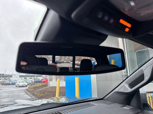 New 2024 Chevrolet Colorado LT w/ LT Convenience Package III image 27