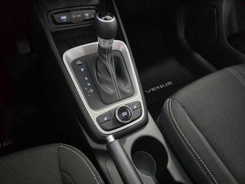 New 2026 Hyundai Venue SEL FWD image 29