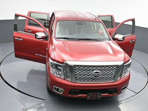 Used 2017 Nissan Titan Platinum Reserve image 40