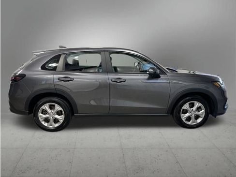 Used 2024 Honda HR-V LX image 9