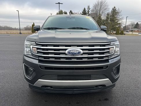 Used 2021 Ford Expedition Max XLT image 2