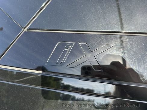 Used 2024 BMW iX xDrive50 w/ Premium Package AWD/4WD image 24