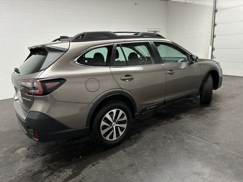 Used 2022 Subaru Outback 2.5i image 8
