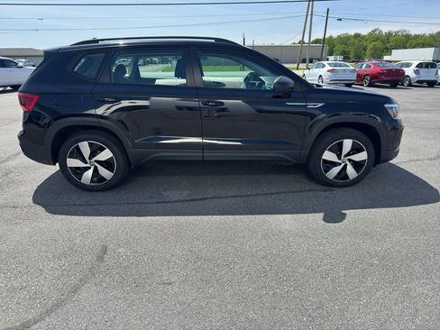 Used 2024 Volkswagen Taos S AWD/4WD image 2