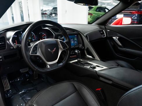 Used 2019 Chevrolet Corvette Stingray image 16