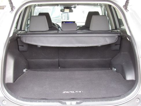 Certified 2024 Toyota RAV4 XLE w/ Convenience Package image 20