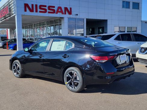 New 2025 Nissan Sentra SV image 4