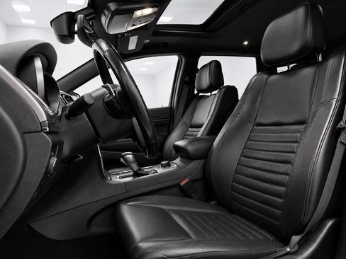 Used 2021 Jeep Grand Cherokee Limited X AWD/4WD image 19