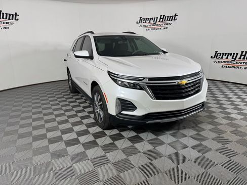 Used 2022 Chevrolet Equinox LT image 8