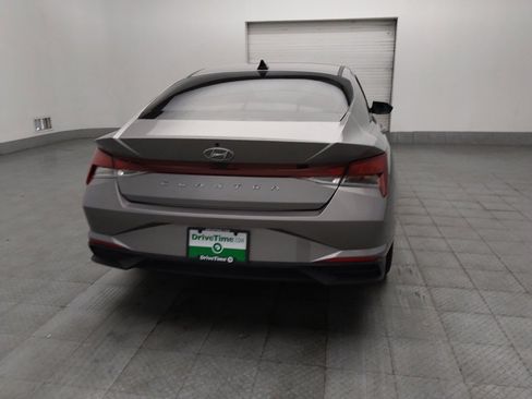 Used 2023 Hyundai Elantra SEL w/ Convenience Package FWD image 7