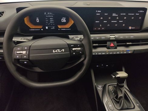 Used 2025 Kia K4 FWD image 22