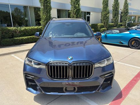 Used 2022 BMW X7 M50i w/ Dynamic Handling Package AWD/4WD image 2