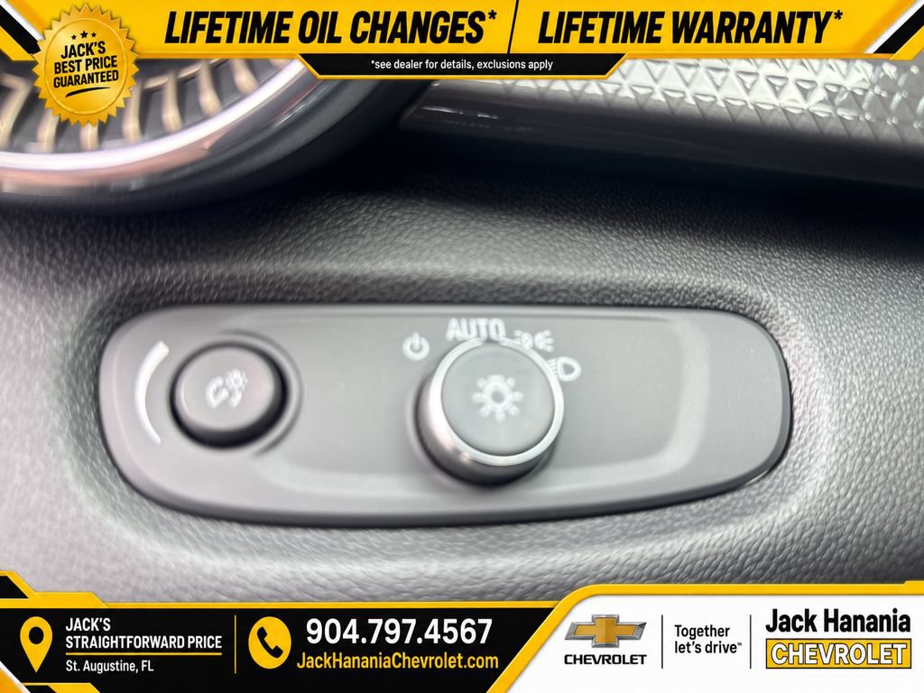 New 2026 Chevrolet Trax ACTIV w/ Driver Confidence Package FWD image 18