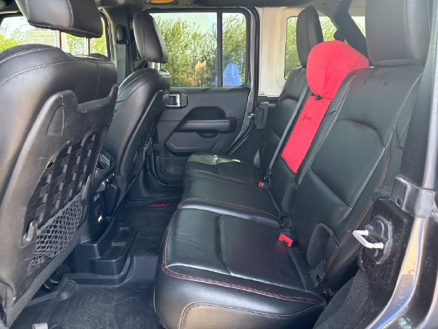 Used 2018 Jeep Wrangler Unlimited Rubicon AWD/4WD image 11