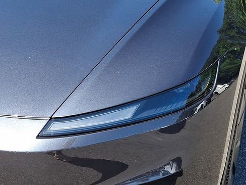 Used 2026 Tesla Model Y 2WD image 11