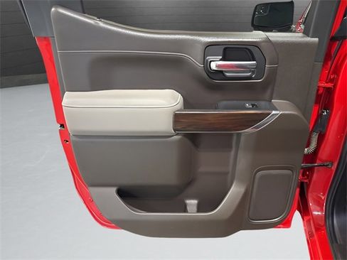 Used 2021 GMC Sierra 1500 SLT image 27