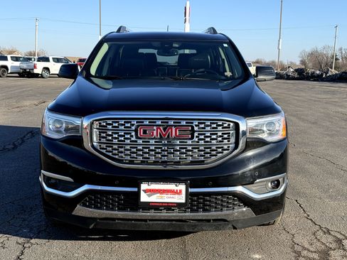 Used 2017 GMC Acadia Denali image 8