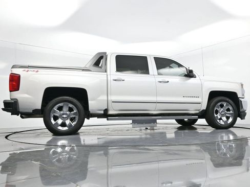 Used 2017 Chevrolet Silverado 1500 LTZ w/ High Desert Package image 53
