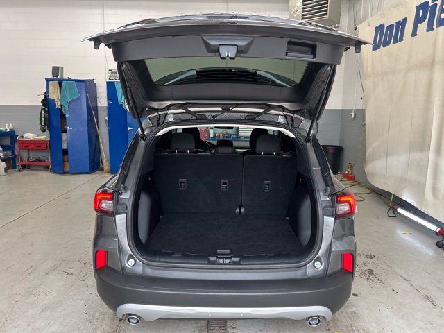 Used 2025 Ford Escape Active AWD/4WD image 6