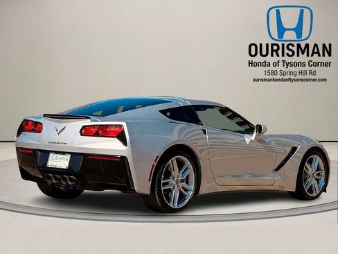 Used 2019 Chevrolet Corvette Stingray Coupe w/ 1LT image 3