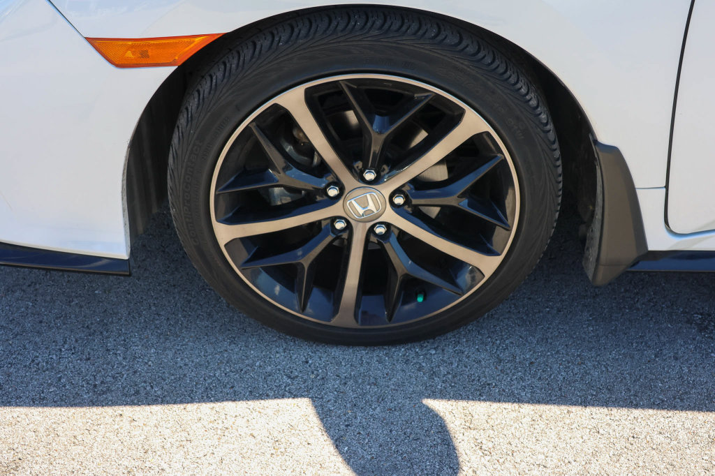 Used 2021 Honda Civic Sport Touring image 7